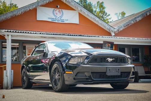 2014 Ford Mustang V6