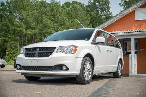 White 2020 Dodge Grand Caravan SXT