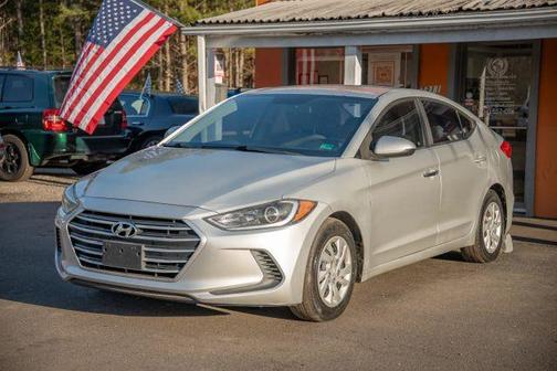 2018 Hyundai ELANTRA SE