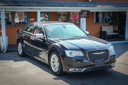 2015 Chrysler 300C Base