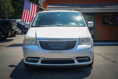 2012 Chrysler Town & Country Touring