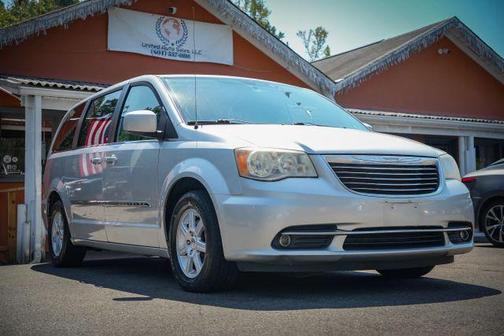 2012 Chrysler Town & Country Touring