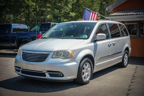 2012 Chrysler Town & Country Touring