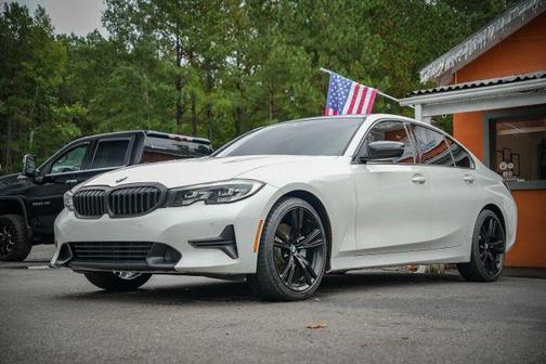 2019 BMW 330 i