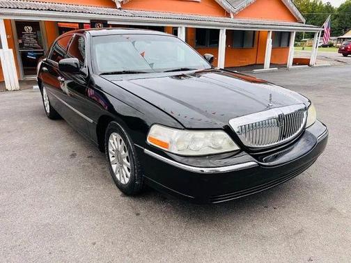 2007 Lincoln Town Car Signature