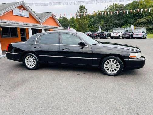2007 Lincoln Town Car Signature