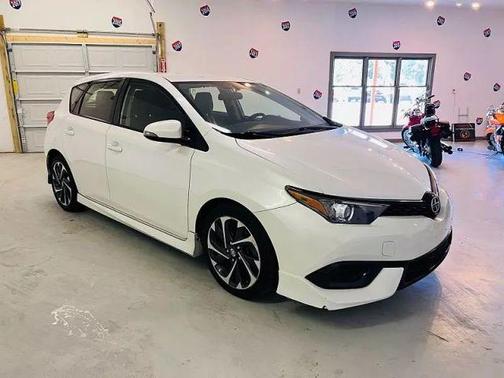2016 Scion iM Base