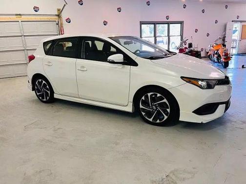 2016 Scion iM Base