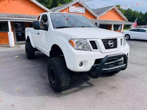 2017 Nissan Frontier SV