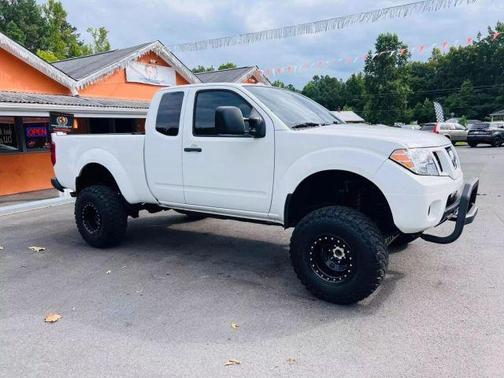 2017 Nissan Frontier SV