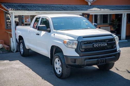 2015 Toyota Tundra SR5