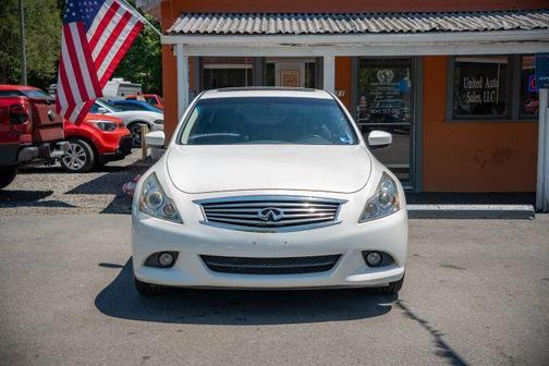 Moonlight White 2015 INFINITI Q40 Base