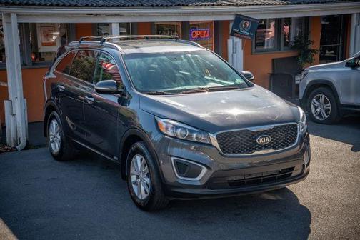 2018 Kia Sorento LX