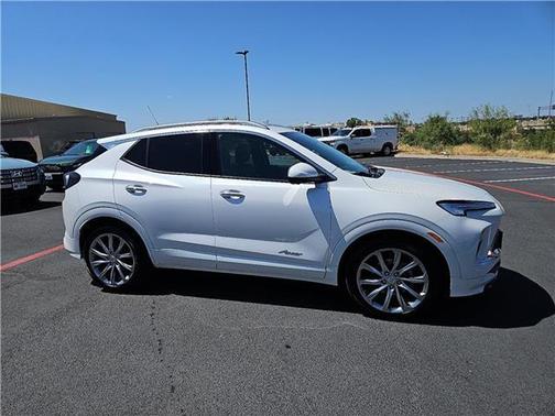 2024 Buick Encore GX Avenir