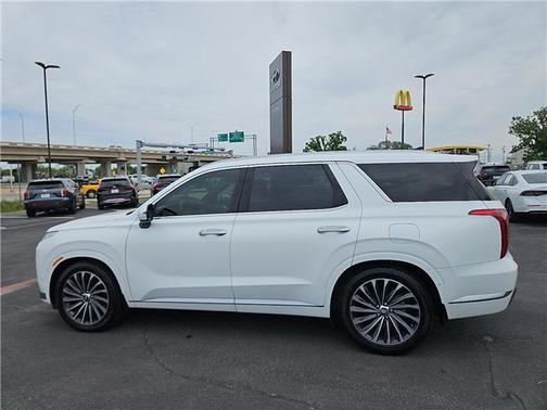 Hyper White 2023 Hyundai PALISADE Calligraphy
