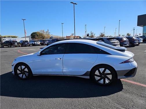 2025 Hyundai IONIQ 6 SE