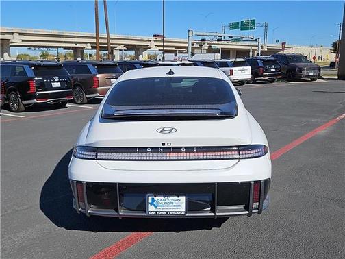 2025 Hyundai IONIQ 6 SE