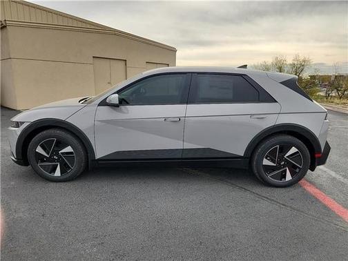 2026 Hyundai IONIQ 5 SE