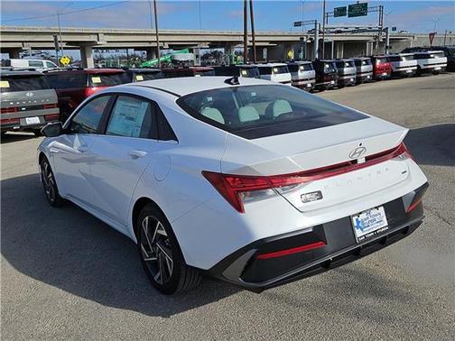 2025 Hyundai ELANTRA HEV Limited