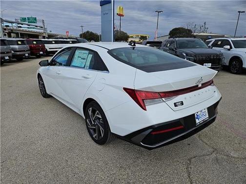 2025 Hyundai ELANTRA HEV Limited