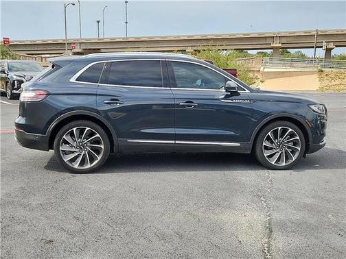 2022 Lincoln Nautilus Reserve