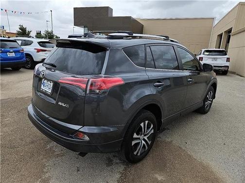 2018 Toyota RAV4 SE