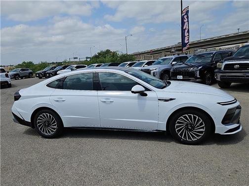 2025 Hyundai SONATA Hybrid Limited