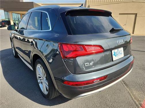 Manhattan Gray Metallic 2019 Audi Q5 2.0T Premium Plus