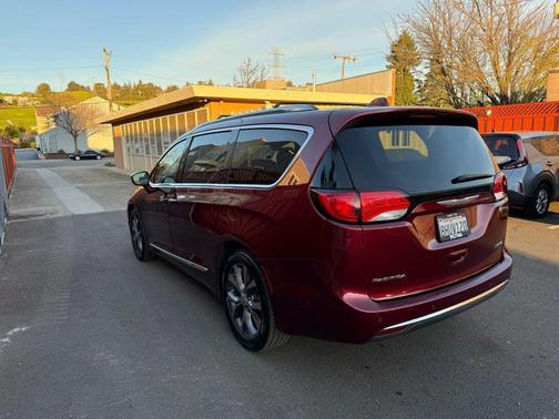 2018 Chrysler Pacifica Limited