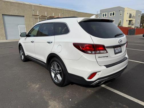 2018 Hyundai SANTA FE SE Ultimate