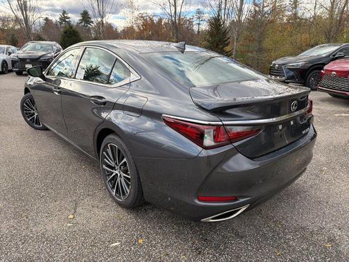 2025 Lexus ES 350 Base