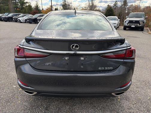 2025 Lexus ES 350 Base