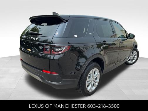 Santorini Black Metallic 2022 Land Rover Discovery Sport S