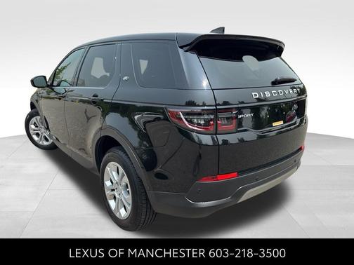 Santorini Black Metallic 2022 Land Rover Discovery Sport S