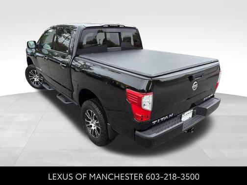 Super Black 2021 Nissan Titan SV