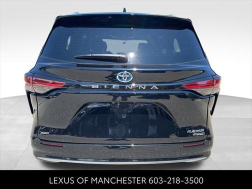 2024 Toyota Sienna Platinum 7 Passenger