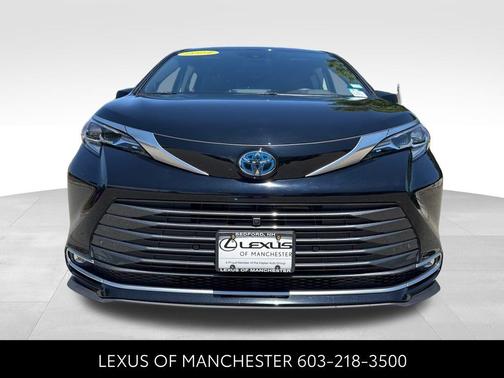 2024 Toyota Sienna Platinum 7 Passenger