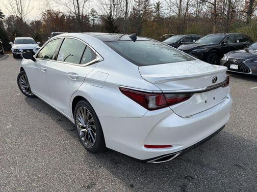 2025 Lexus ES 350 Ultra Luxury