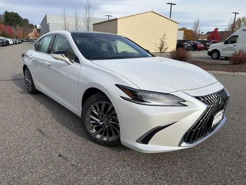2025 Lexus ES 350 Ultra Luxury