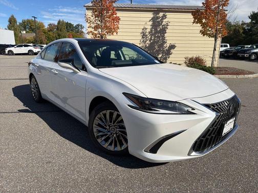 2025 Lexus ES 350 Ultra Luxury