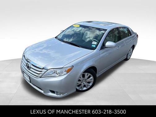 Classic Silver Metallic 2011 Toyota Avalon Limited