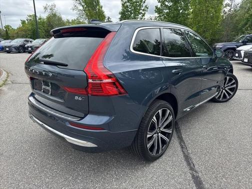 2023 Volvo XC60 B6 Ultimate Bright Theme
