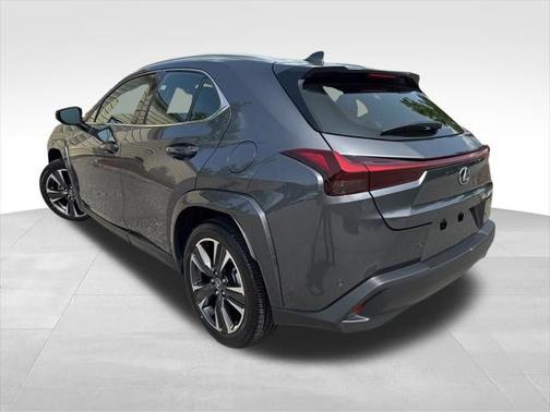 2025 Lexus UX 300h Base