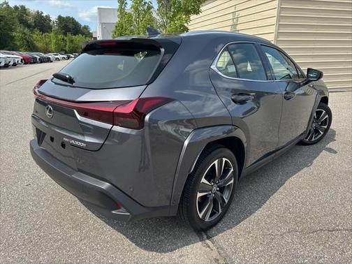 2025 Lexus UX 300h Base