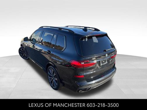 2021 BMW X7 M50i