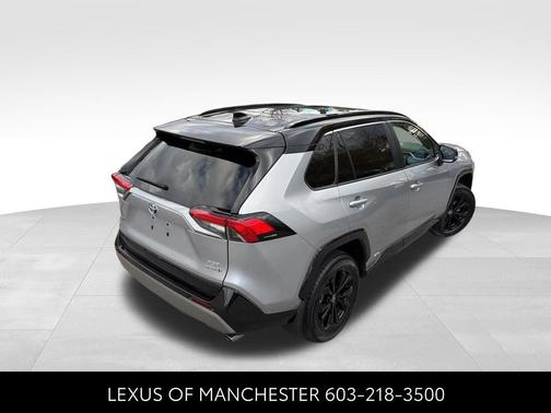 2022 Toyota RAV4 Hybrid SE