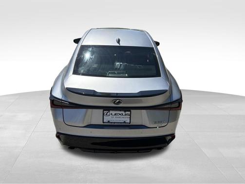 Iridium 2023 Lexus IS 350 Base