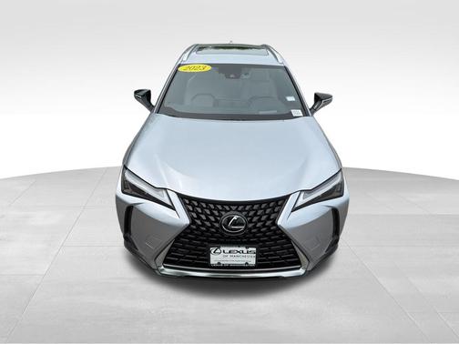 Iridium 2023 Lexus UX 250h Base