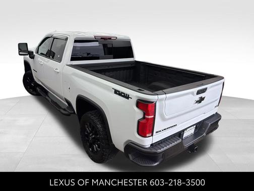 Summit White 2025 Chevrolet Silverado 2500 LTZ