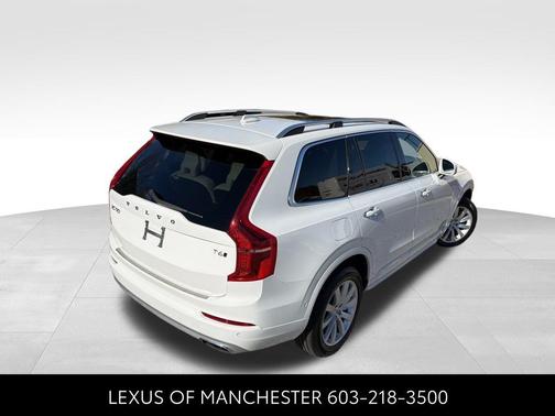 2017 Volvo XC90 T6 Momentum